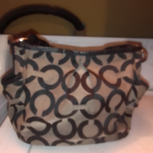 Coach Black‎ and Brown Signature Shoulder Bag - Picture 8 of 14